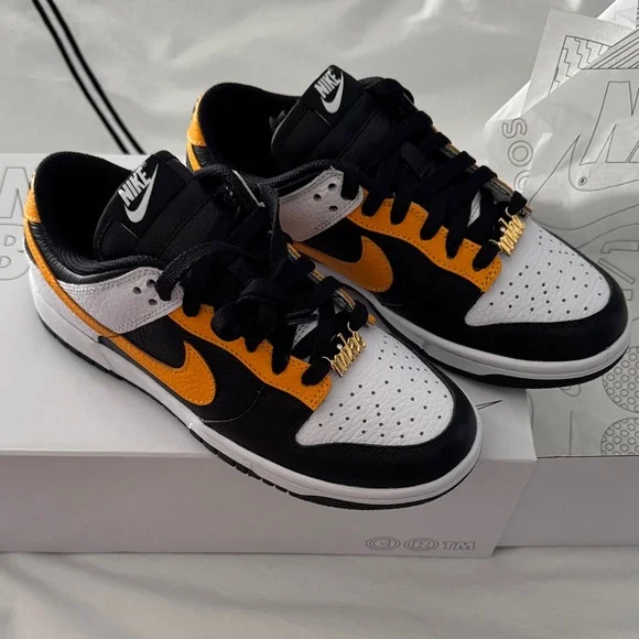 Nike Dunk Low Sneakers NEW - Picture 2 of 8